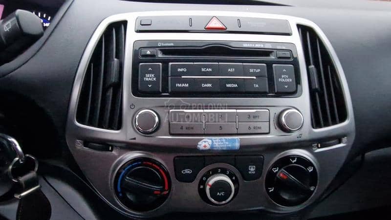 Hyundai i20 KREDlT BEZ UCESCA