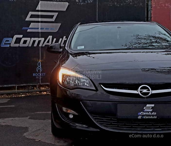 Opel Astra J 1.4 T ENJOY