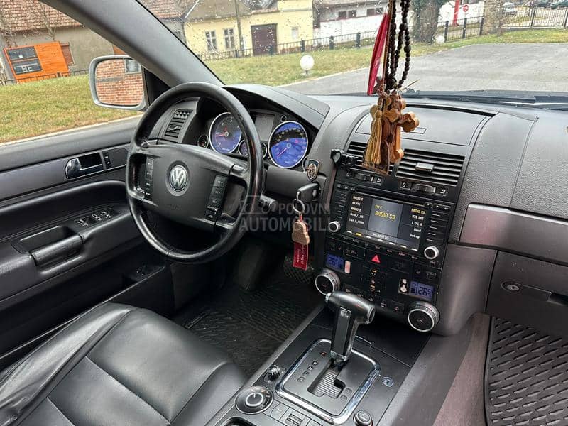 Volkswagen Touareg 3.0Tdi V6