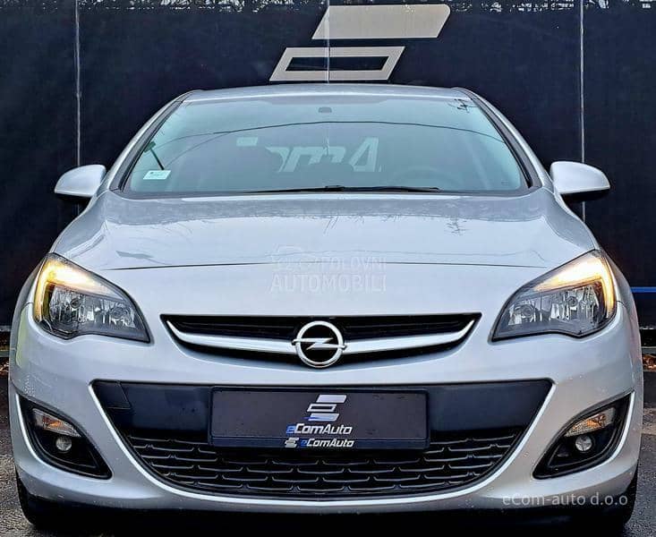 Opel Astra J 1.4 T ENJOY