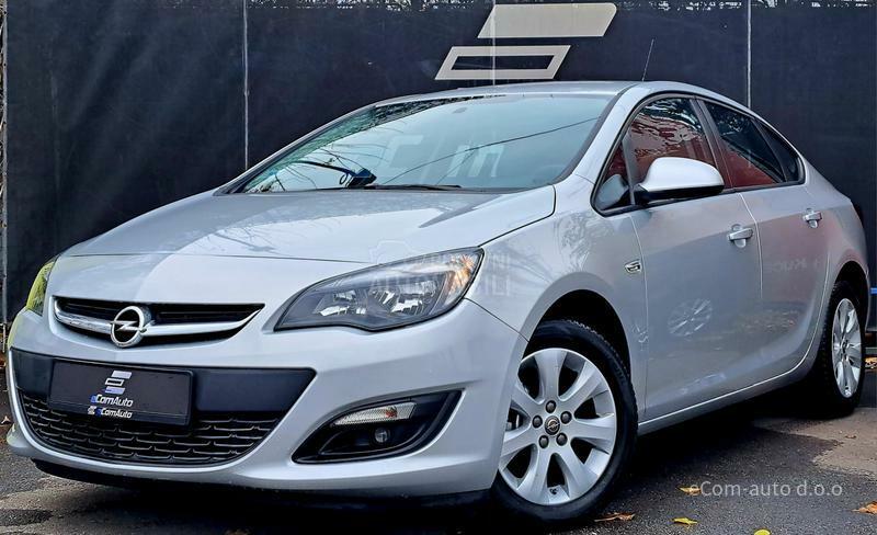 Opel Astra J 1.4 T ENJOY