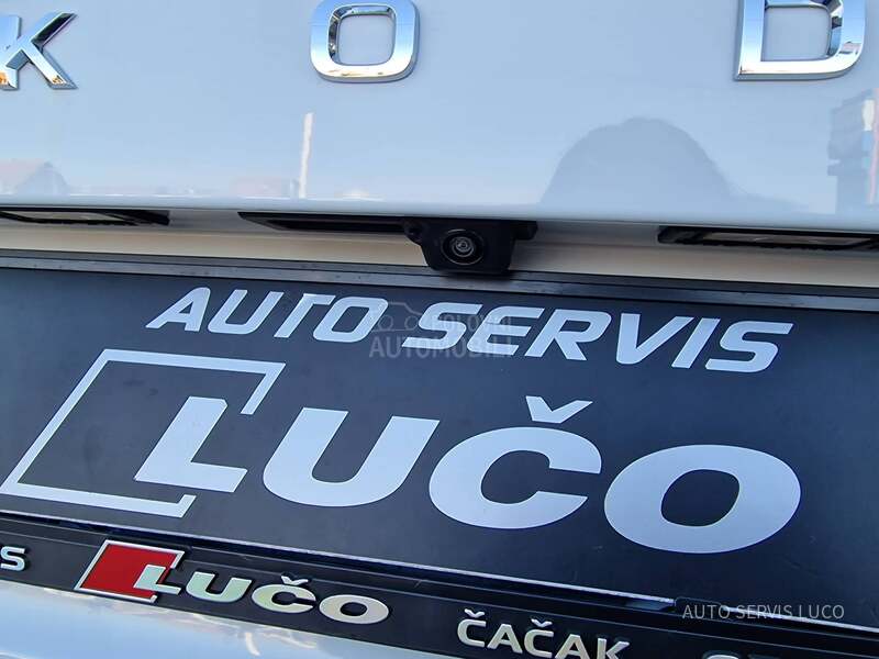 Škoda Fabia 1.0 TSI R kamera