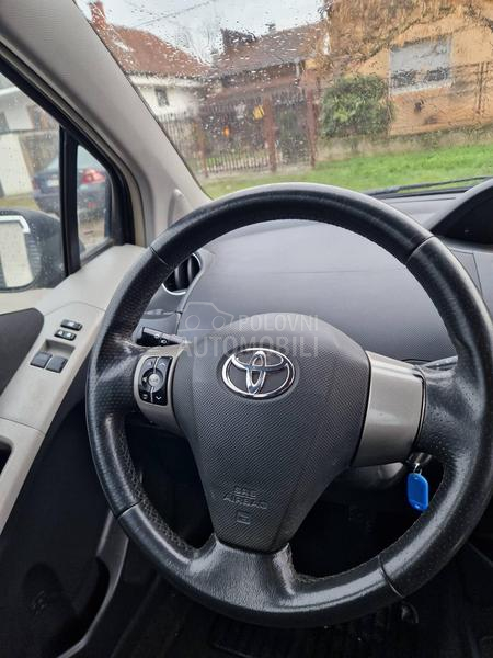 Toyota Yaris RESTYLE