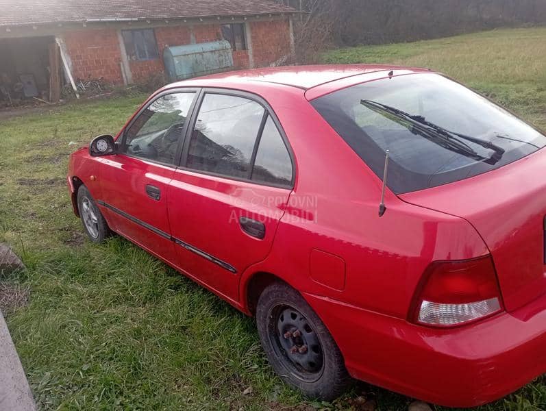 Hyundai Accent 1.3