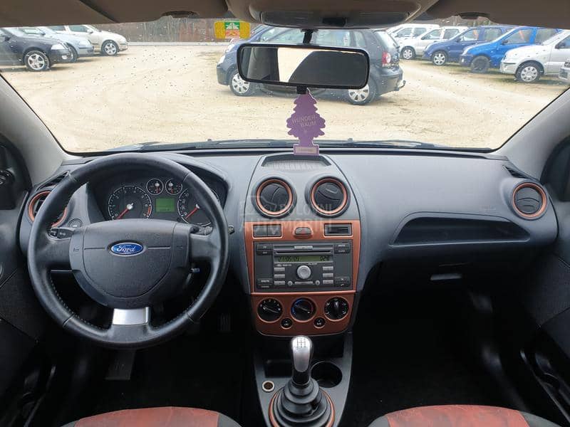 Ford Fiesta 1,4 16V iz CJ