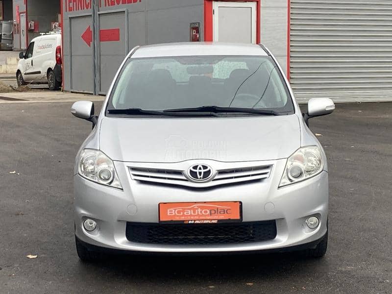 Toyota Auris 1.6 16V Sol CH