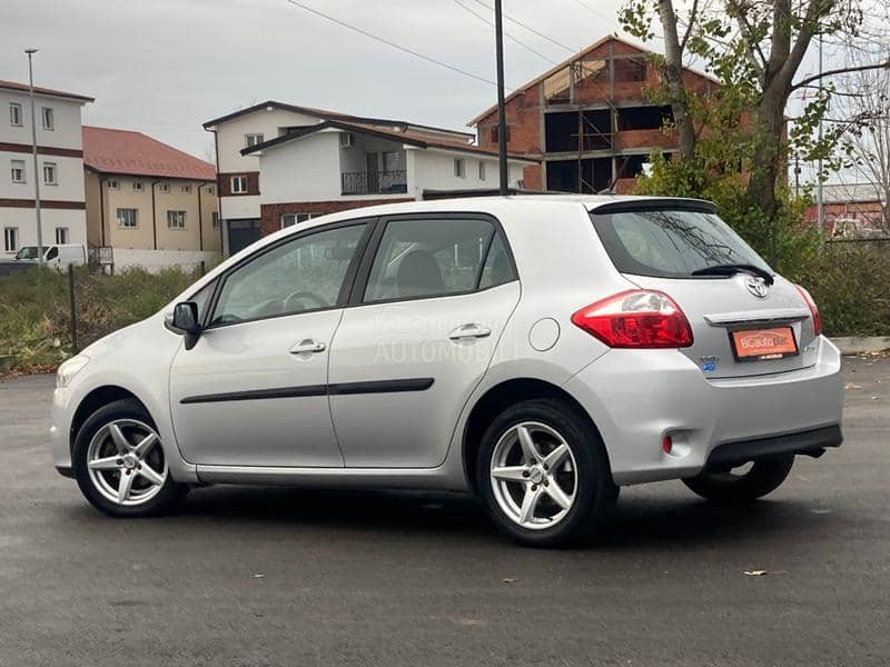 Toyota Auris 1.6 16V Sol CH