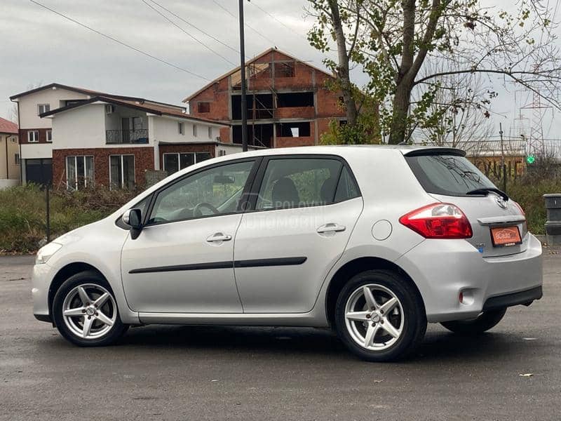 Toyota Auris 1.6 16V Sol CH