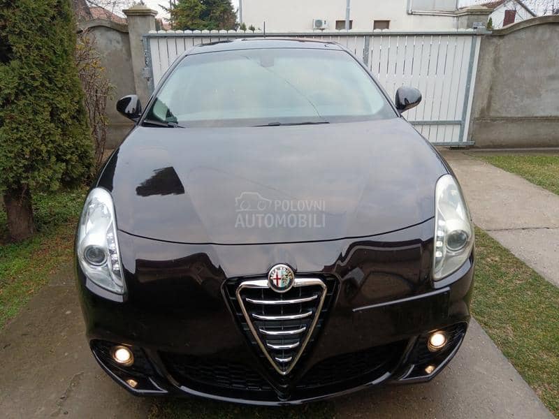 Alfa Romeo Giulietta 1.6MJT Toop