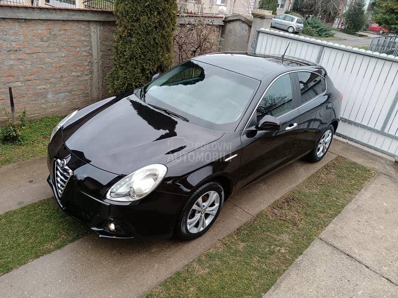 Alfa Romeo Giulietta 1.6MJT Toop