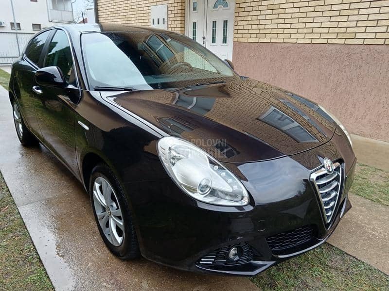 Alfa Romeo Giulietta 1.6MJT Toop