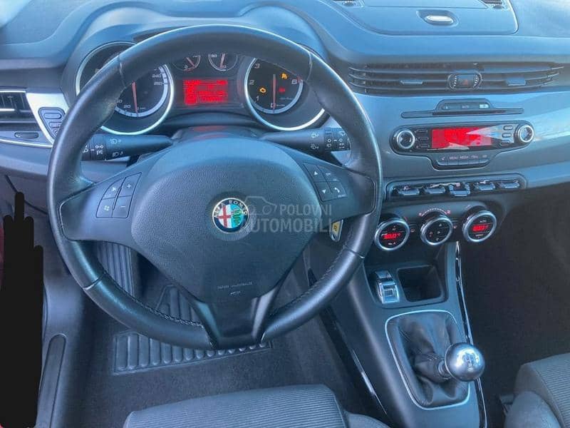 Alfa Romeo Giulietta 1.6MJT Toop