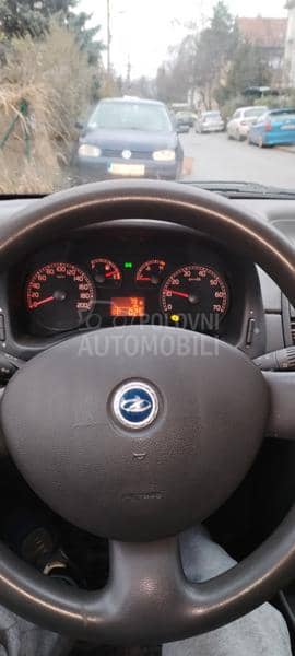 Fiat Punto 1.2 8v