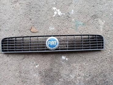 maska-resetka u braniku za Fiat Grande Punto