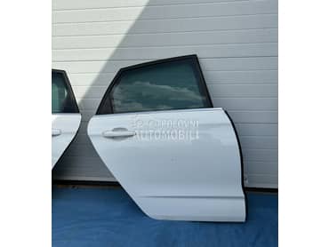 Zadnja desna vrata za Citroen C4 od 2010. do 2018. god.