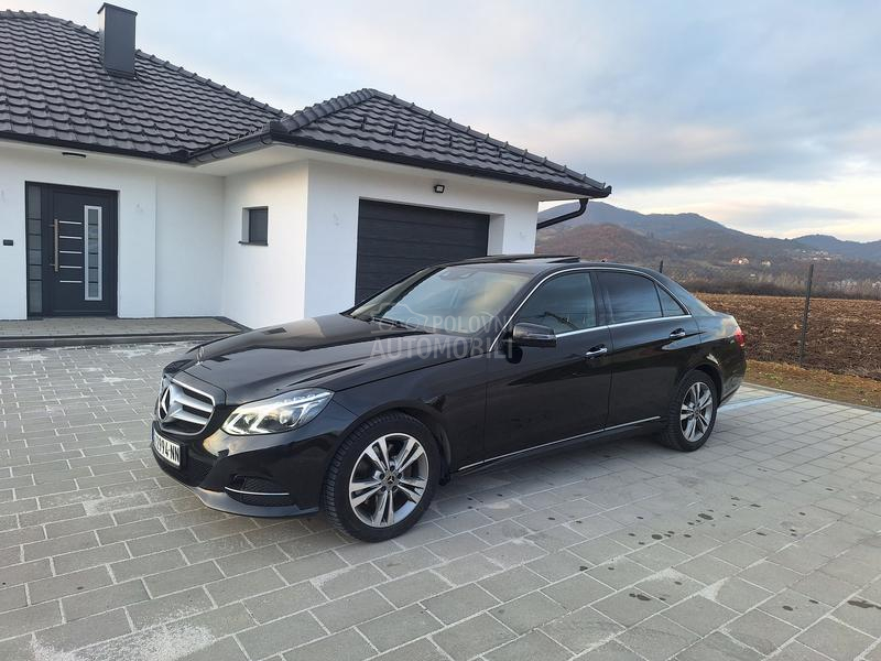 Mercedes Benz E 300 HYBRID