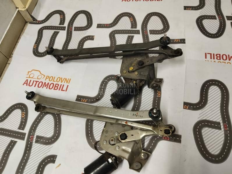 Motor prednjih brisaca