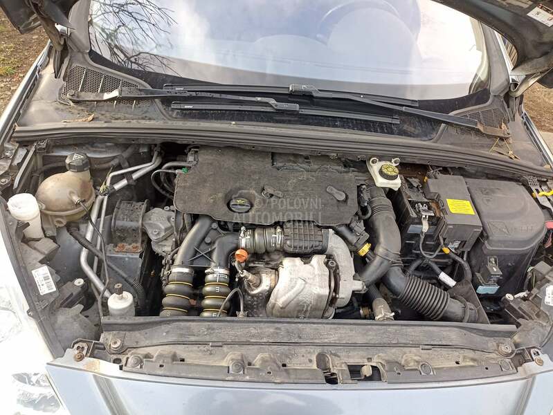 Peugeot 308 -  kompletan auto u delovima