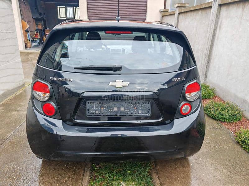 Chevrolet Aveo 1.2 b