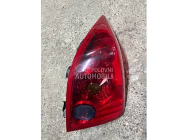Stop svetlo desno za Nissan Primera od 2002. do 2010. god.