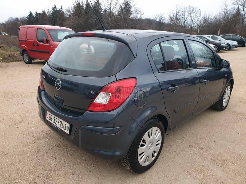 Opel Corsa D 1,2 16V iz CH