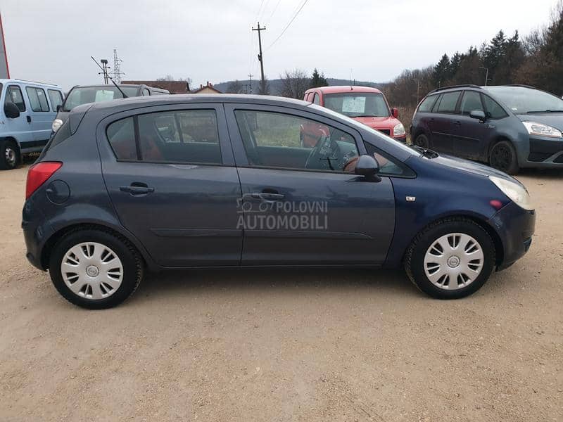 Opel Corsa D 1,2 16V iz CH