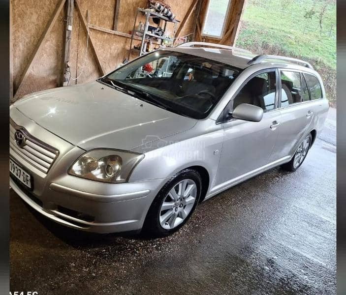 Toyota Avensis 