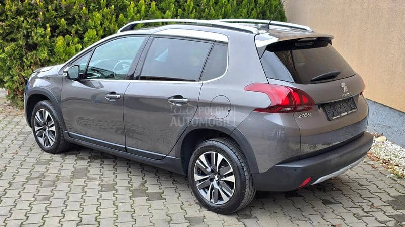 Peugeot 2008 ALLURE AUTO