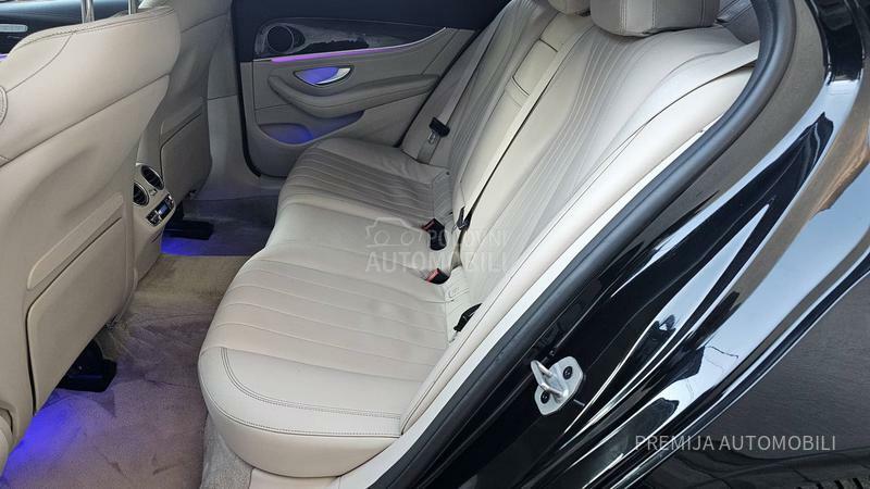 Mercedes Benz E 220 4 MATIK EXLUSSIVE