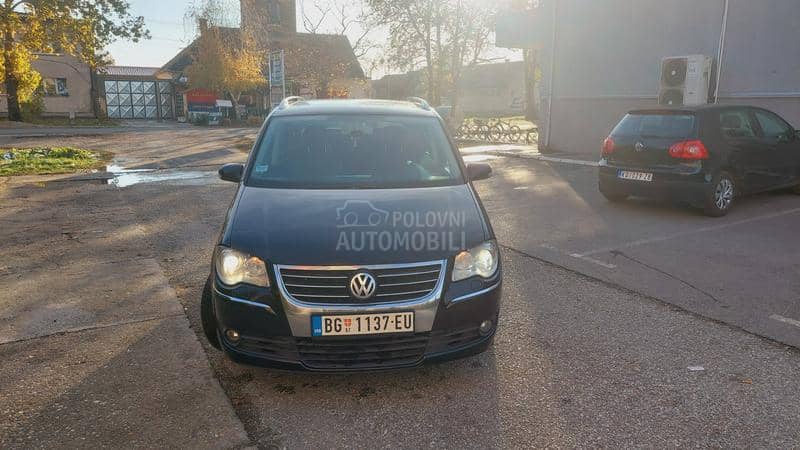 Volkswagen Touran 2.0tdi  restajling