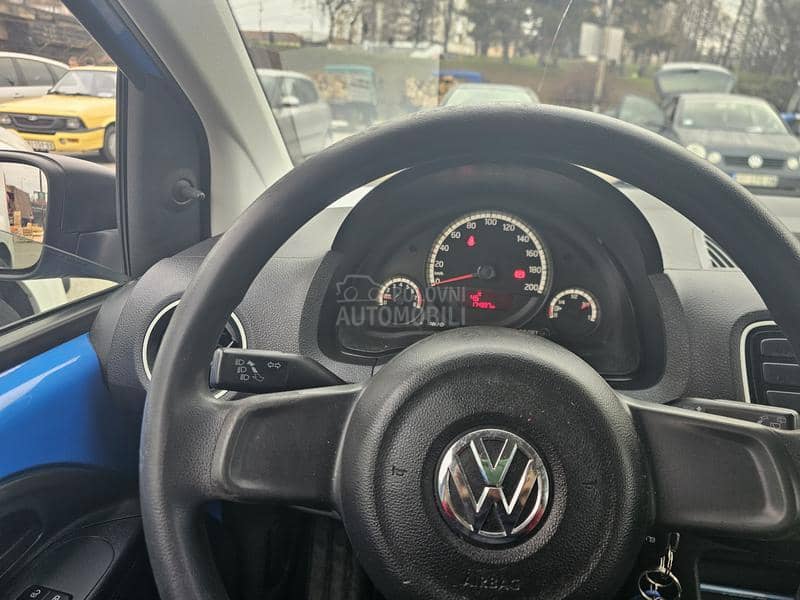 Volkswagen up! 