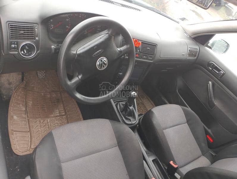 Volkswagen Golf 4 GOLF