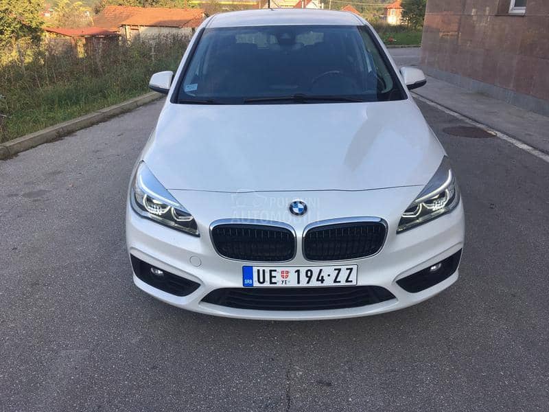 BMW 216 PERLA BELA