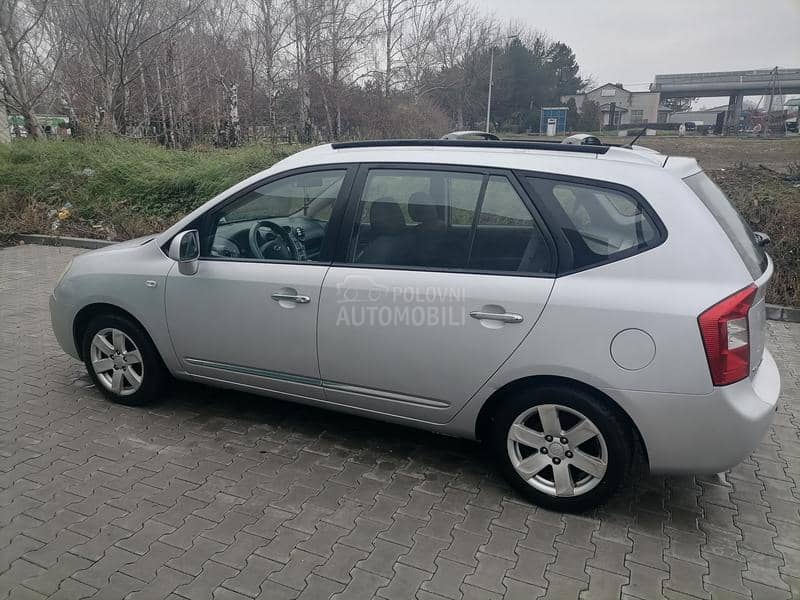 Kia Carens 