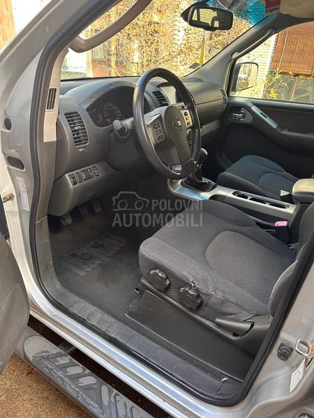 Nissan Navara 2.5 TDI