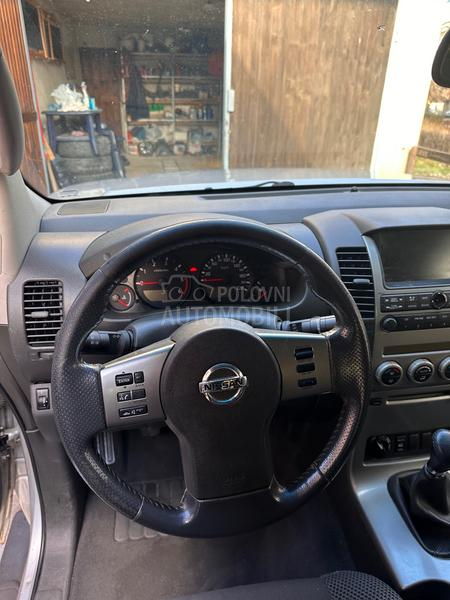 Nissan Navara 2.5 TDI