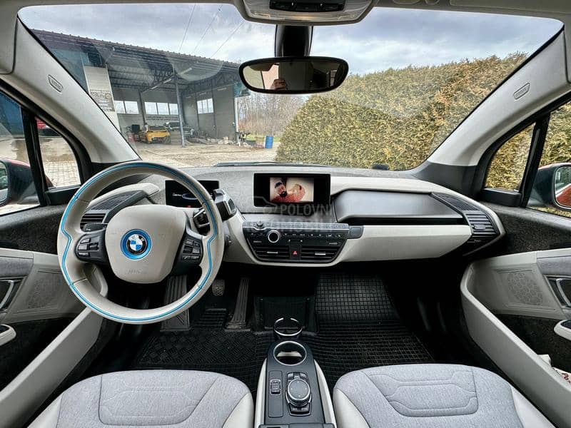 BMW i3 LUXURY NAV LAVA