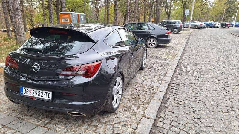 Opel Astra J opc