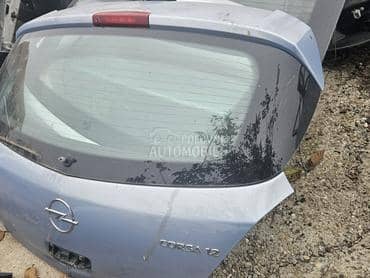 gepek vrata za Opel Corsa D
