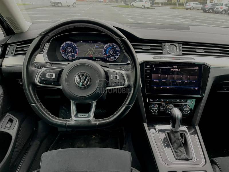 Volkswagen Passat B8 R line VIRTUAL