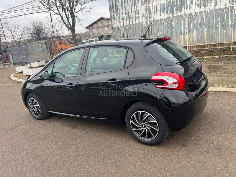 Peugeot 208 1.4 Hdi N a v i