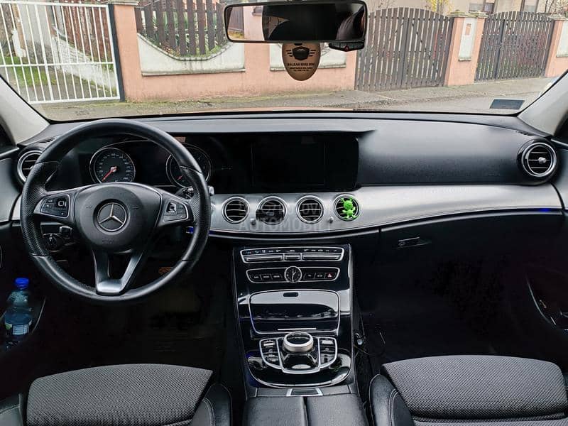 Mercedes Benz E 200 200 CDI