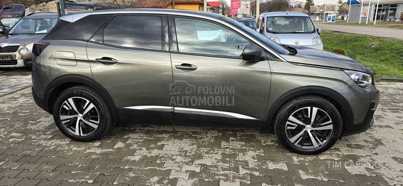 Peugeot 3008 1.5 ALLURE JAKO LEP