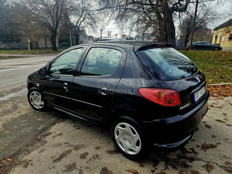 Peugeot 206 1.4 LUTKICAAA