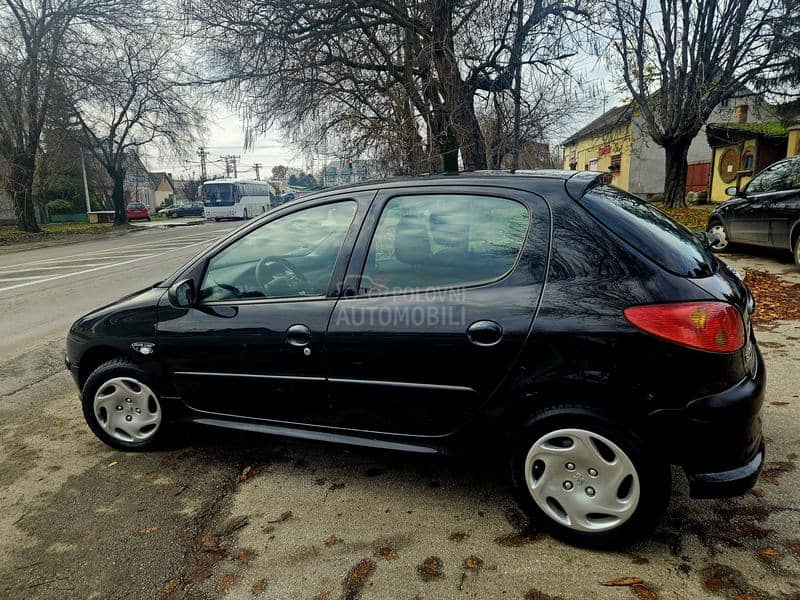 Peugeot 206 1.4 LUTKICAAA