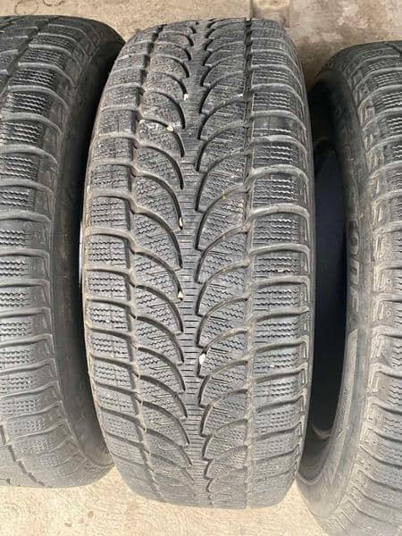 Bridgestone 225/65 R17 Zimska