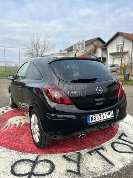 Opel Corsa D 1.4 Svajcarska