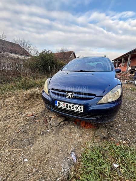 Peugeot 307 za sedmoro