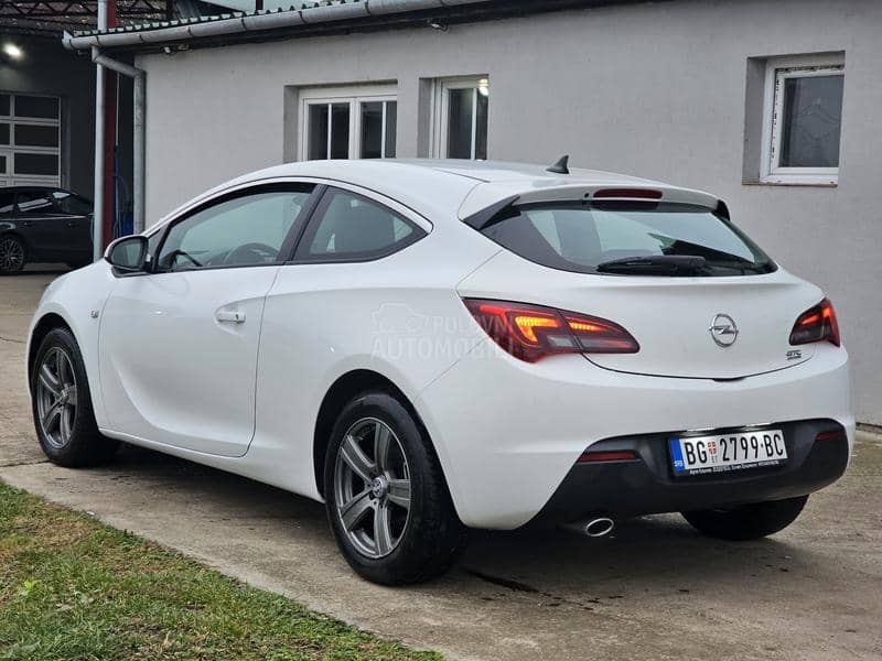 Opel Astra J 1.6 Turbo