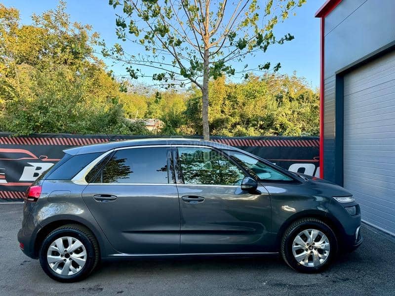 Citroen C4 Picasso 1.6 blue-HDI SHINE